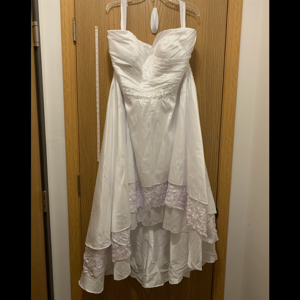 Bridess White Tulle Wedding Dress 18W HIGH LOW